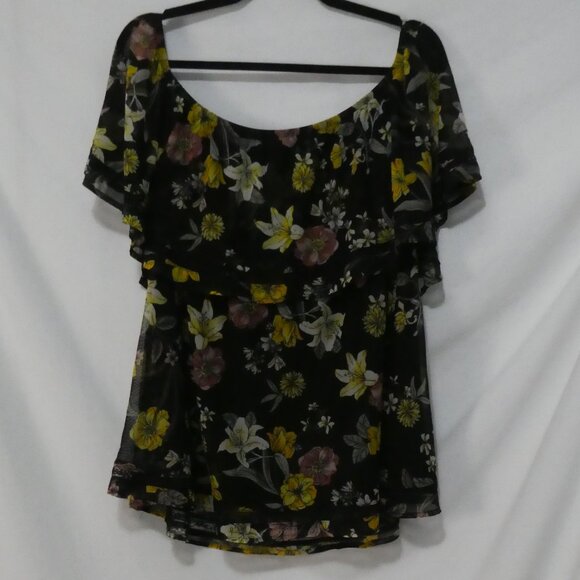 LOVE & LEGEND | 1X | Floral Print Blouse With Ruffled Sleeves - Picture 1 of 13